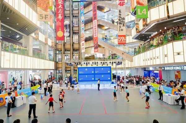 证券配资公司 吸引更多青少年参与运动&#32;长春青少年阳光体育大会走进商圈